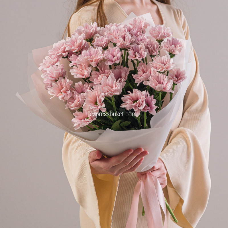 Букет из 7 кустовых хризантем